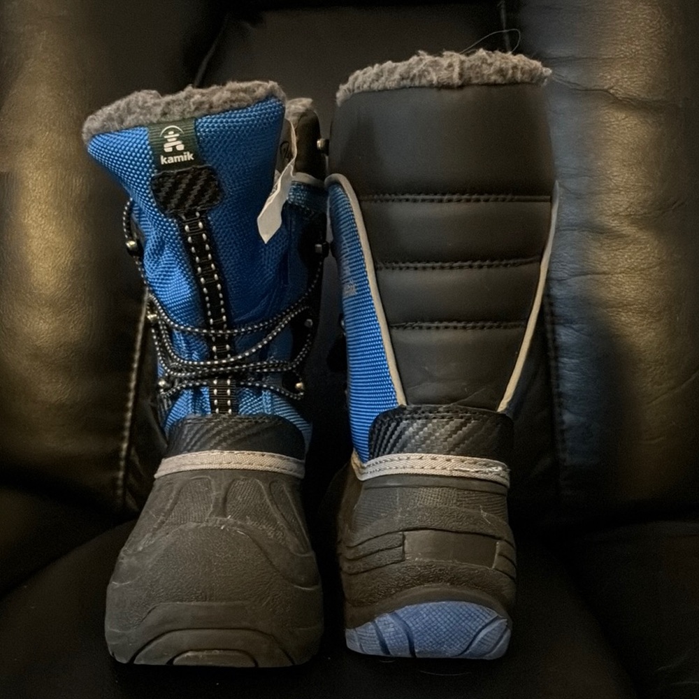 Kamik Insulated Blue and Black Boots